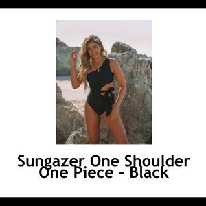 NWT Vici one piece black swimsuit size medium